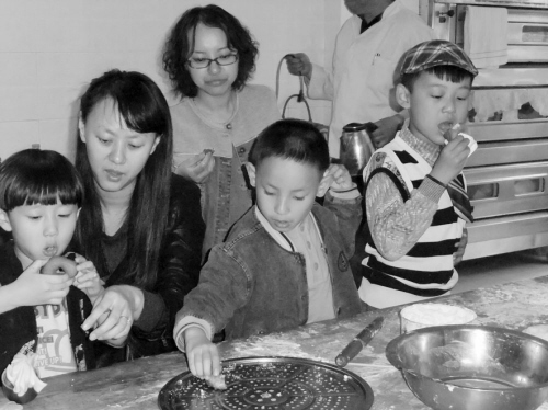 亲子烹饪,意义远不止吃