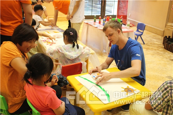 绿城·长兴广场周六“少儿英语角”趣味课堂快乐