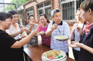 天津市河东区向阳楼街道阳新里社区开办烹饪课