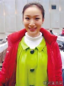 学位毕业于解放军艺术院学