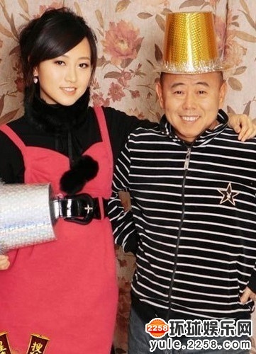 丑爹也能生出美女儿 星二代越大越不像爸妈