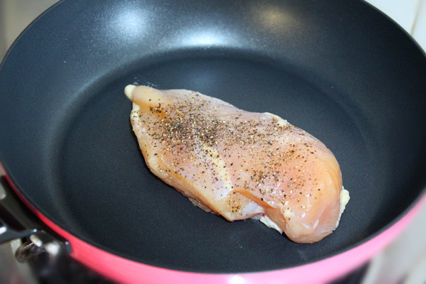 【厨艺课堂】鸡肉瘦身沙拉