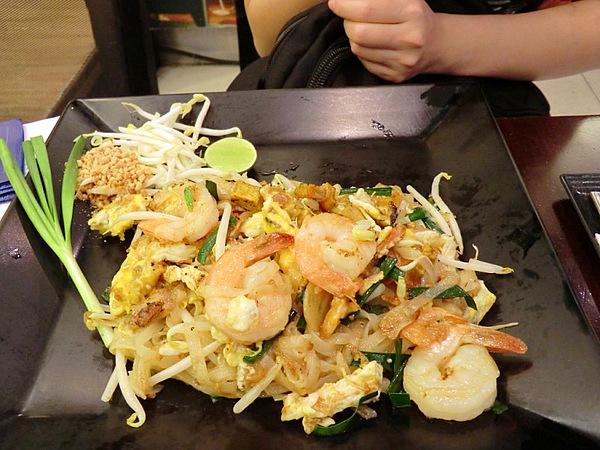 “烹”然心动,“亲子烹饪课堂”美食之泰式炒河粉