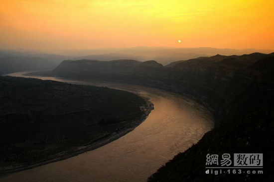黄河晨曦
