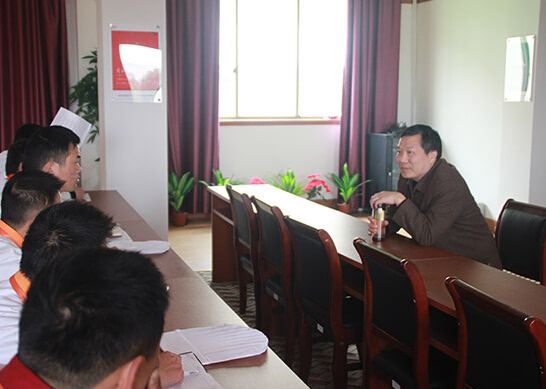 上海新东方烹饪学校:国宴大师来校授课 美味菜肴香满园