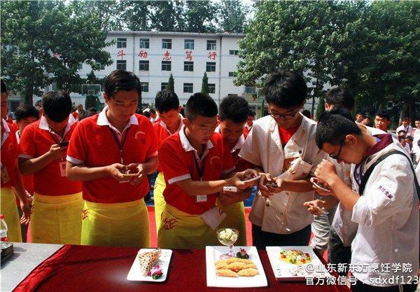 山东新东方：大师讲学再度来袭 新东方校园掀学