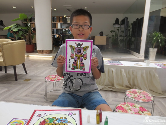 天洲视界城儿童绘画手工课堂嗨起来(组图)