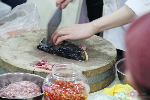 美食课堂:苏泊尔电蒸锅烹饪剁椒鱼头