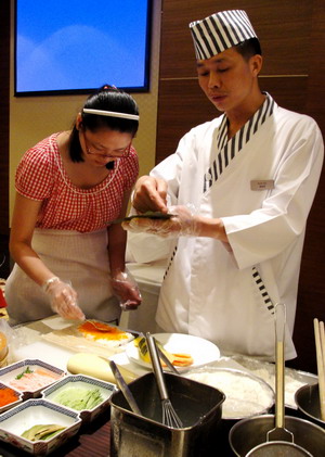 马哥孛罗东方大酒店举办日本料理烹饪课(图)