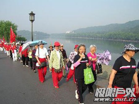 户外课堂知识：徒步行走 三高都吓跑