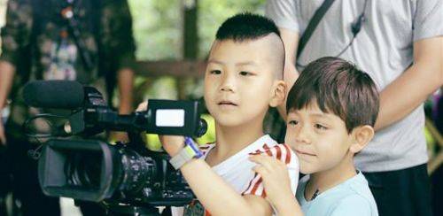 小眼睛处女座林大竣 在公主王子身边一样刷存在