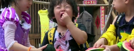 小眼睛处女座林大竣 在公主王子身边一样刷存在