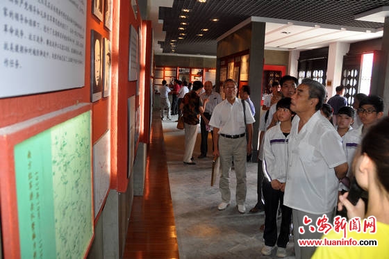 市青少年革命传统教育示范基地揭牌