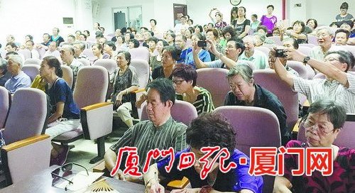 传授常见急救方法 减少老年人急症危害