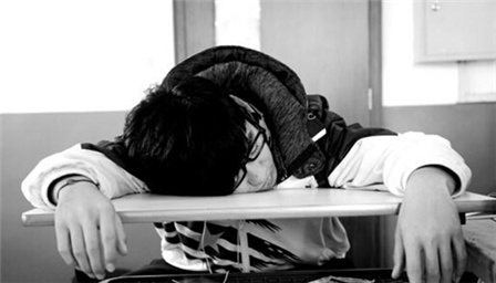 华为手环: 健康专家 华为手环B2让“你”安眠无忧