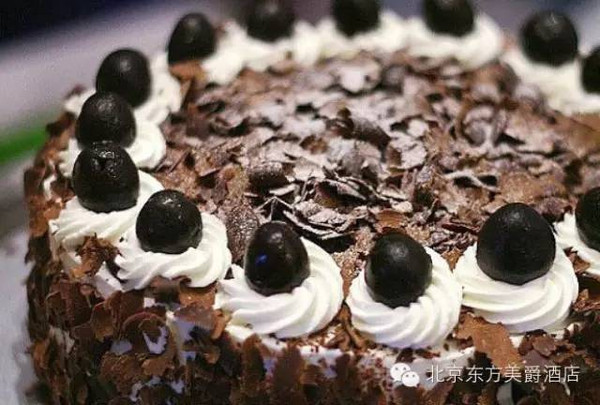 “烹”然心动,“亲子烹饪课堂”系列美食之黑森林