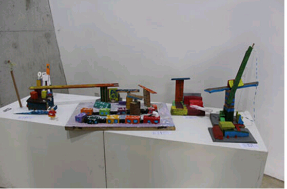 北京快乐娃娃儿童美术作品展开幕