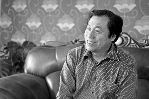 教师宁夏支教42年 双目失明仍坚持讲课五年多