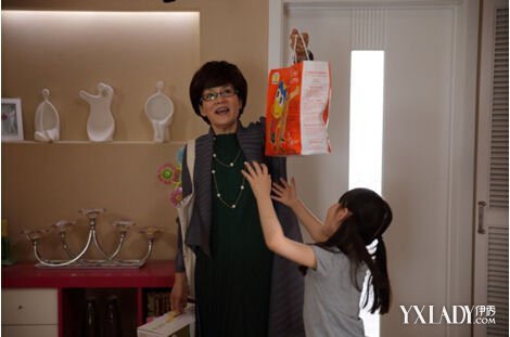 新版妇女儿童大战 《虎妈猫爸》育儿经颠覆传统