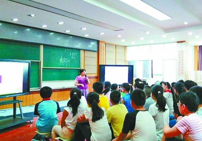产科护士进小学课堂大胆谈“性”(图)