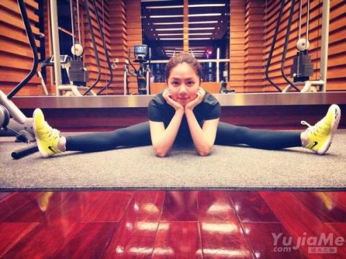 完美身材如何修炼？瑜伽成女星新嗜好