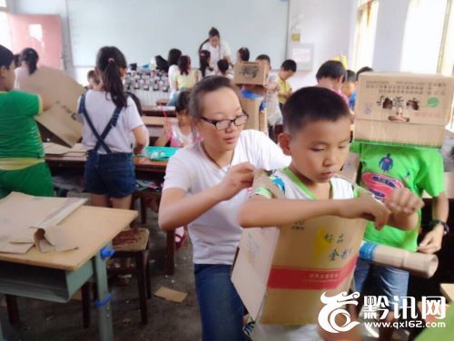 环保课走进暑期“爱心课堂”