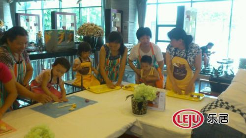 荣和公园悦府&方太“童趣时光”烘焙夏令营开课