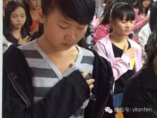 怡兰芬内衣:关爱少女身心健康公益讲座