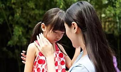 孩子哭了你的第一句话是什么