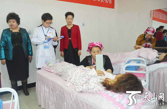 养老护理比赛现场。