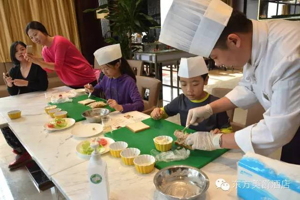 “烹”然心动“亲子烹饪课堂”系列美食两种三明治