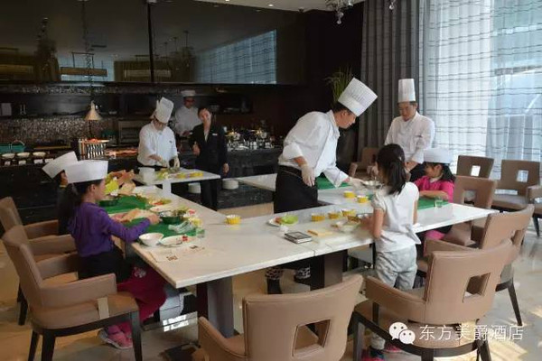 “烹”然心动“亲子烹饪课堂”系列美食两种三明治