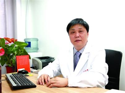 杨逸舟