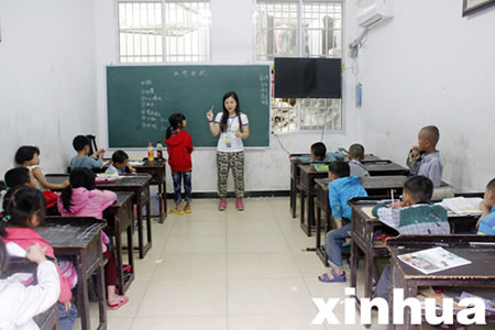 武昌首义学院开设“生命安全”课堂 护航留守儿