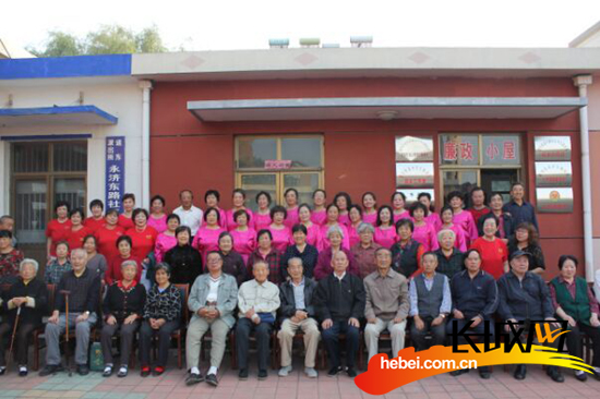 沧州市新华区永济东路社区开展庆重阳系列活动
